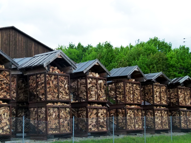 Holztrocknungshuetten